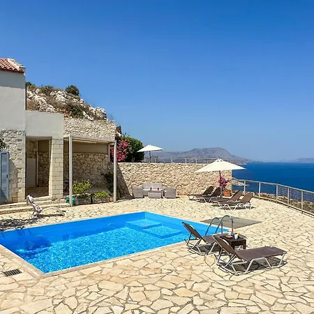 Gorgeous In With Outdoor Swimming Pool Pláka