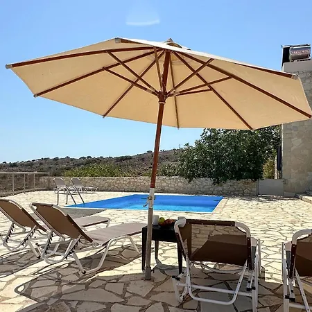 Hébergement de vacances Gorgeous In With Outdoor Swimming Pool